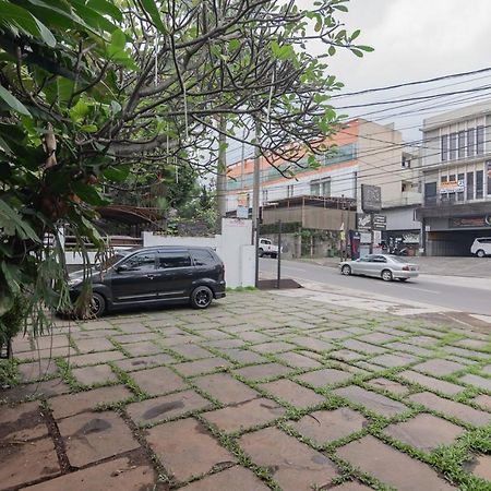 Imelda Residence Setrasari Redpartner Bandung Exteriér fotografie
