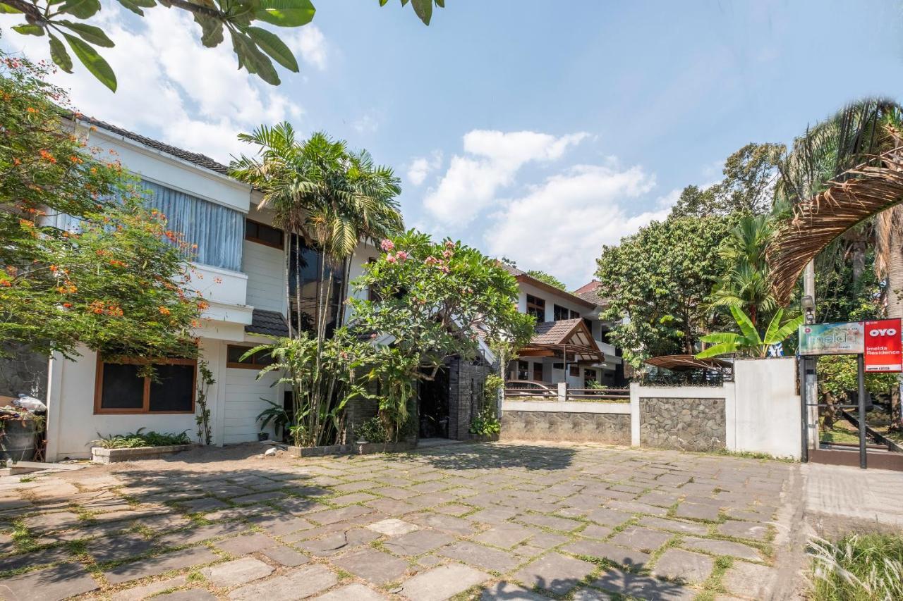 Imelda Residence Setrasari Redpartner Bandung Exteriér fotografie