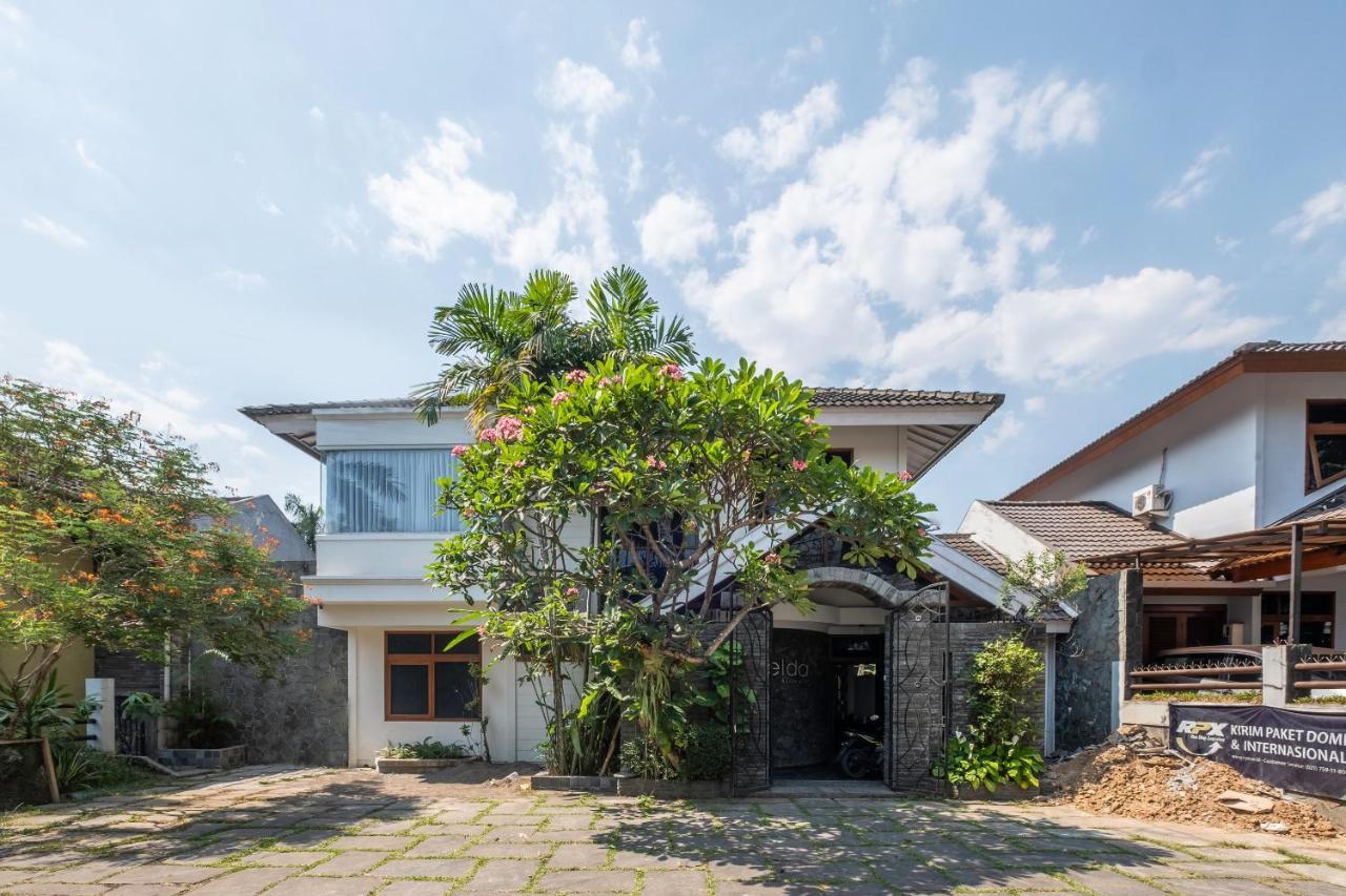 Imelda Residence Setrasari Redpartner Bandung Exteriér fotografie