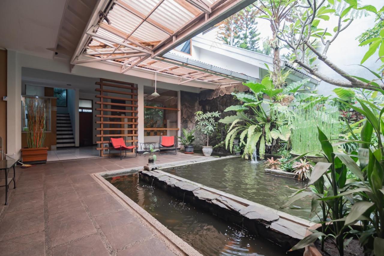 Imelda Residence Setrasari Redpartner Bandung Exteriér fotografie